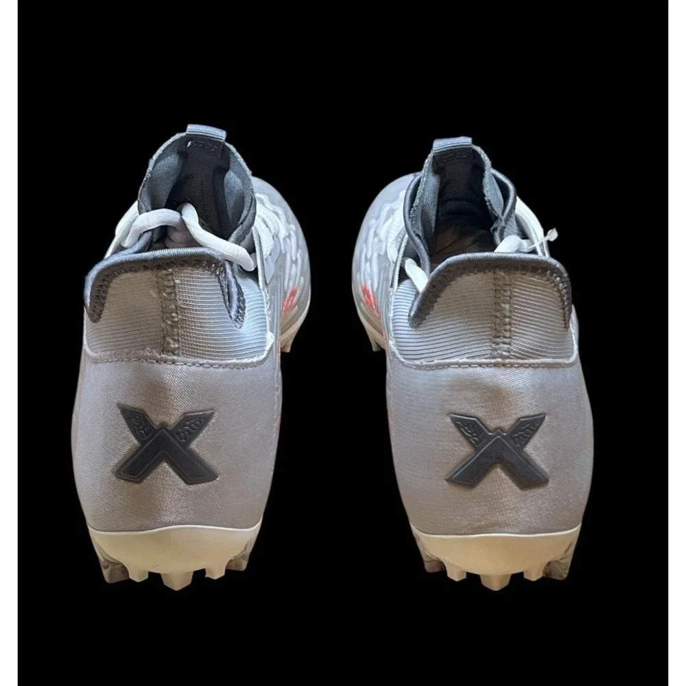 Size 11 WIDE - New Balance Lacrosse Turf Cleats  2E Burnxlx3 Gray White Mens